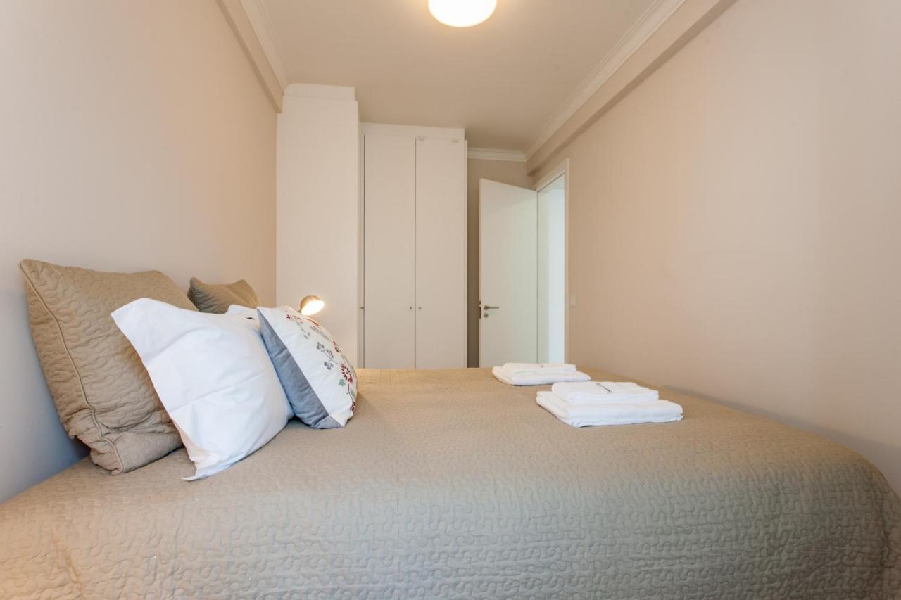 Flh Campo De Ourique Bright Apartment Lisbona Esterno foto